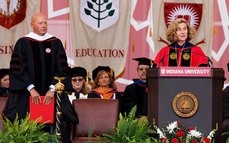 20220507_iubcommencement_jb_2369